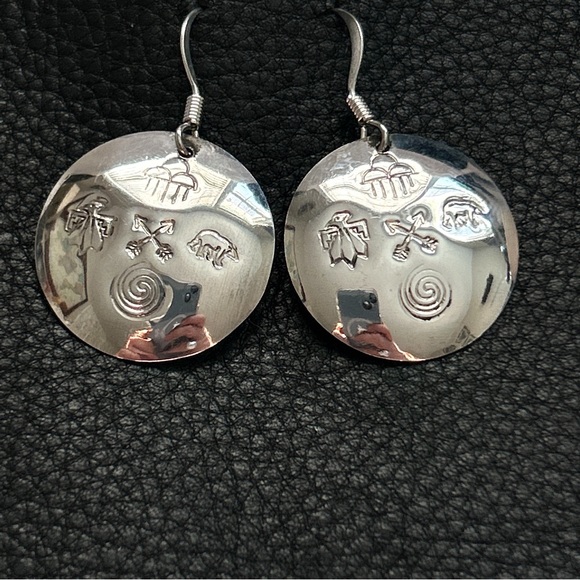 Native American Etched Symbols Sterling Silver Medallion Earrings - Picture 8 of 13